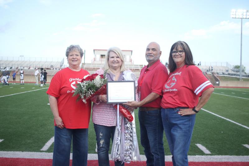 Lisa deCordova was surprised with the honor of the Ex-Students homecoming queen on Friday, Sept. 15 at Groesbeck 2023 Homecoming. Lisa is a graduate of the Groesbeck class of 1973.